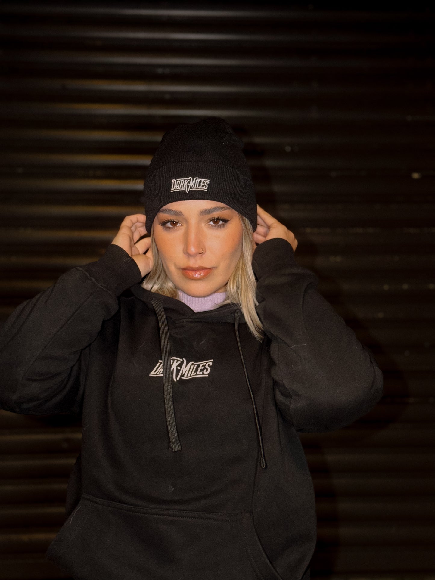 Gorro “Dark-Miles”